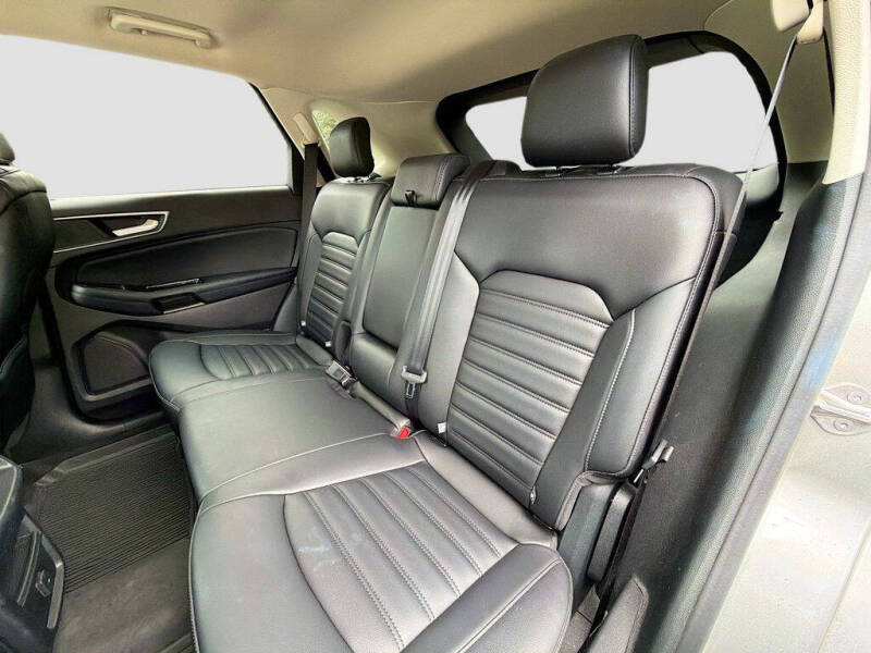 2020 Ford Edge SEL