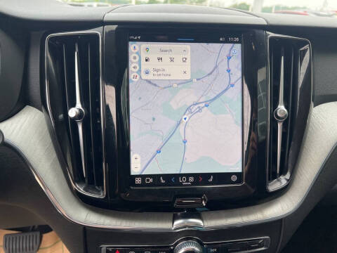 2025 Volvo XC60 B5 Plus Dark Theme