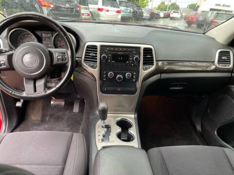 2011 Jeep Grand Cherokee Laredo