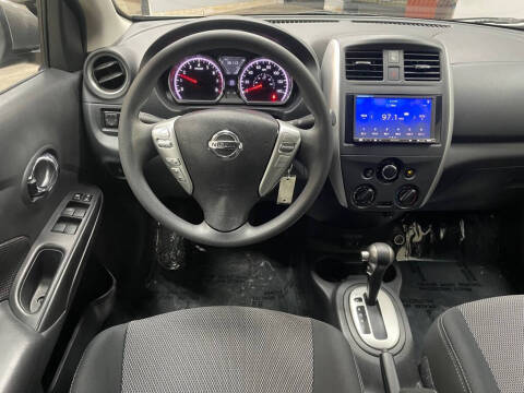 2017 Nissan Versa