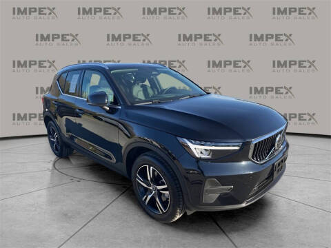 2025 Volvo XC40 B5 Core Bright Theme