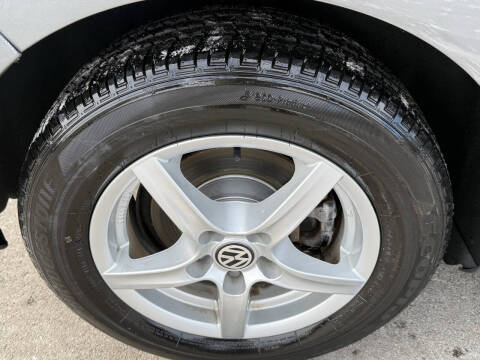 2014 Volkswagen Golf 2.5L PZEV