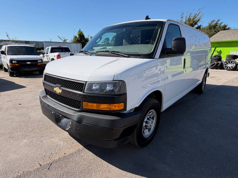 2022 Chevrolet Express Cargo Work Van's photo