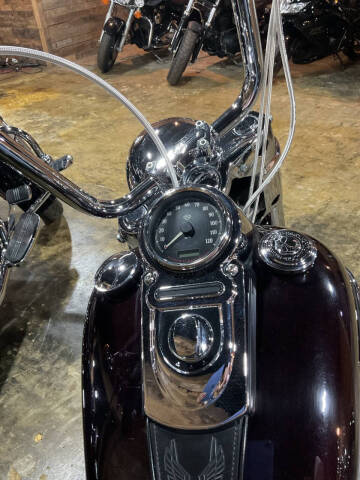 2014 Harley-Davidson FLD-103 Dyna Switchback