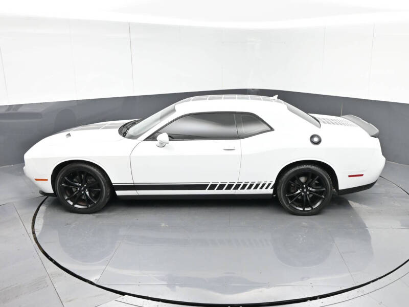 2017 Dodge Challenger SXT