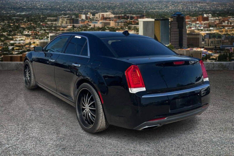 2016 Chrysler 300 C