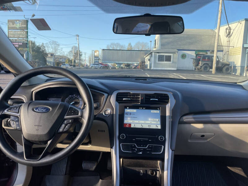 2018 Ford Fusion SE