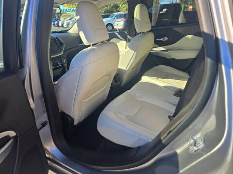 2016 Jeep Cherokee Overland