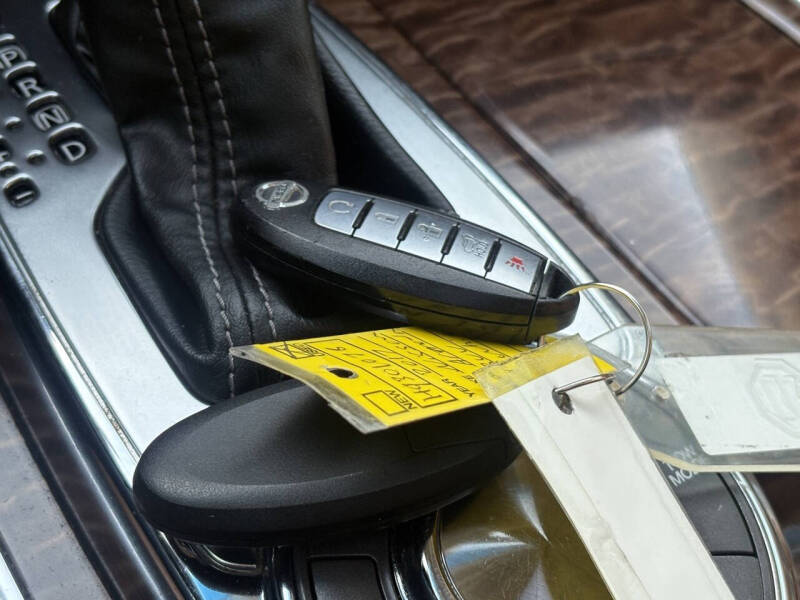 2017 Nissan Armada Platinum