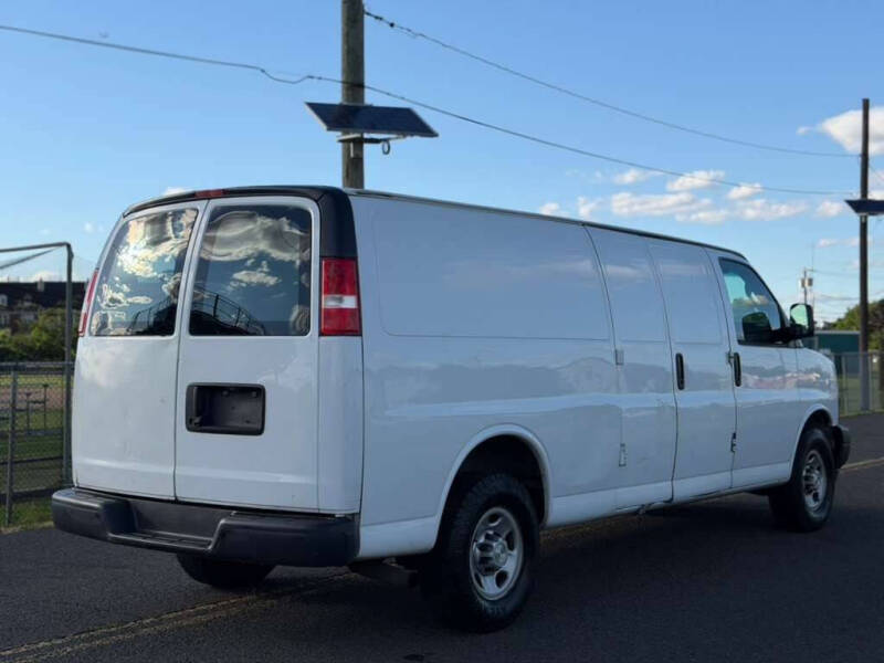 2018 Chevrolet Express 2500