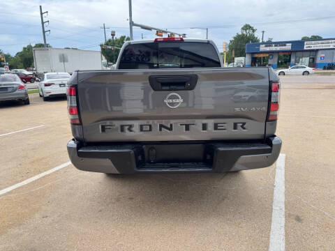2023 Nissan Frontier SV