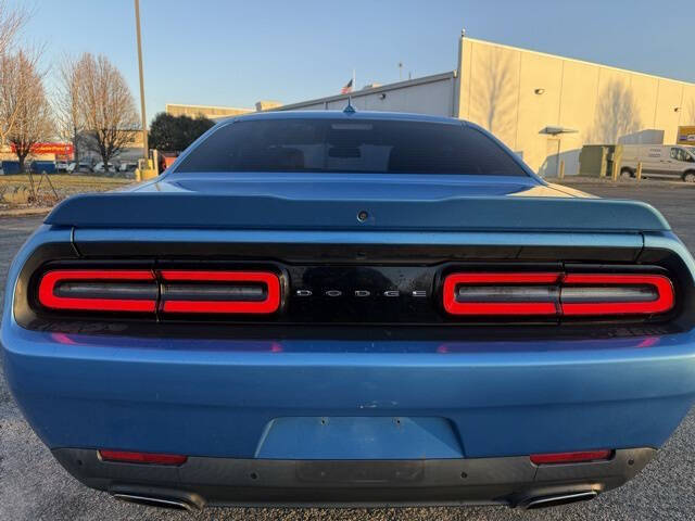 2015 Dodge Challenger SXT Plus