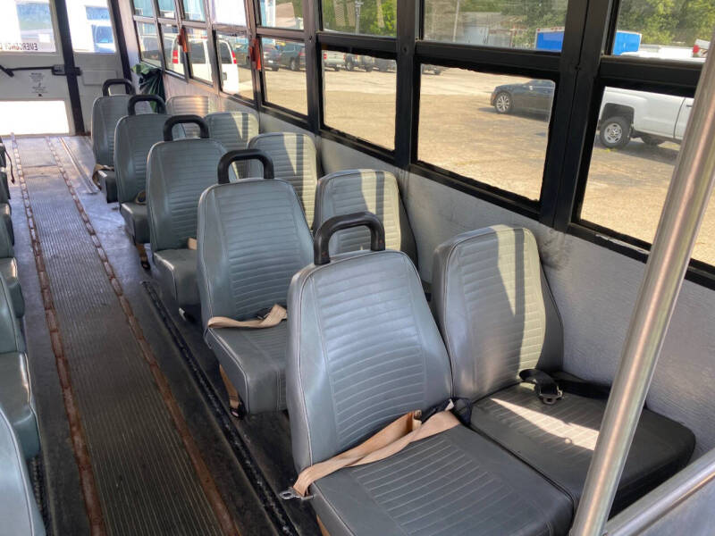 2008 Freightliner B2 Chassis