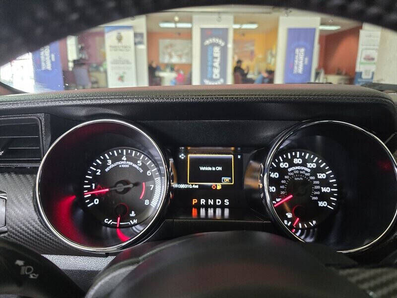 2017 Ford Mustang V6