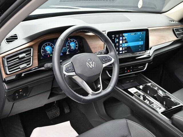 2024 Volkswagen Atlas SE