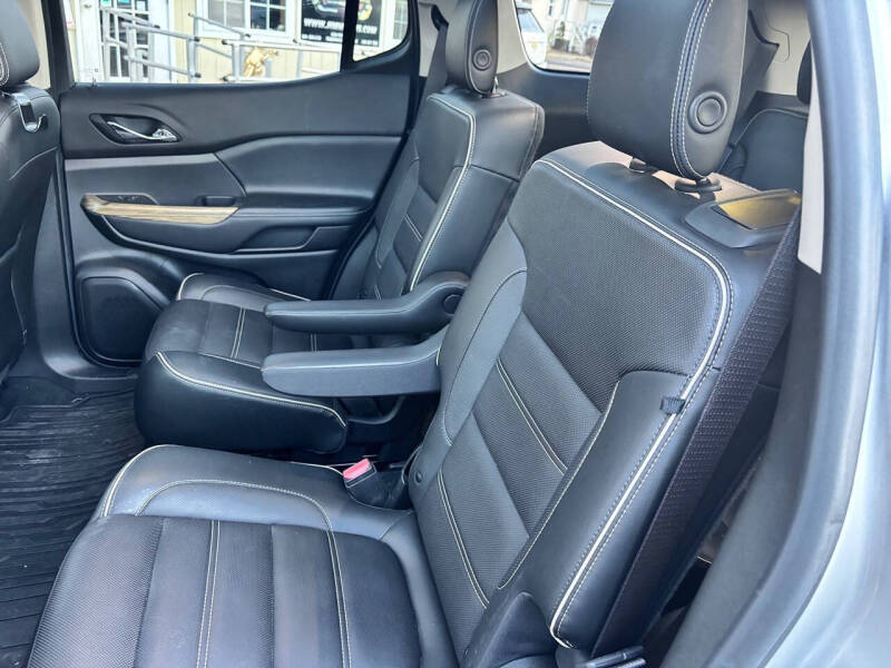 2019 GMC Acadia Denali