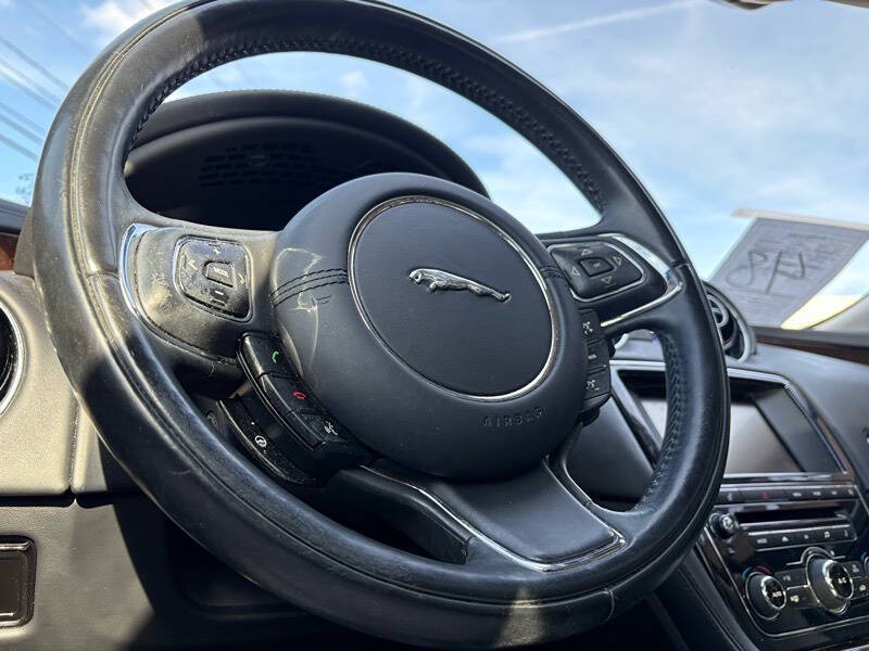 2013 Jaguar XJL Portfolio