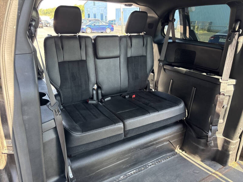 2015 Dodge Grand Caravan SXT Plus