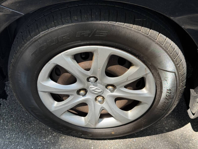 2013 Hyundai Accent GS
