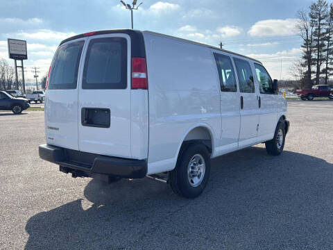 2025 Chevrolet Express 2500