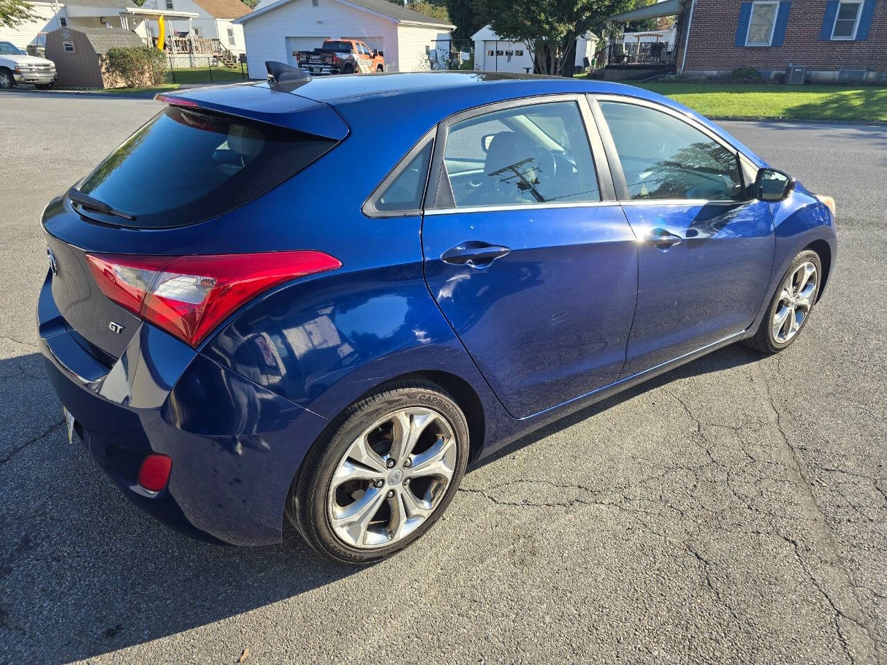 2013 Hyundai ELANTRA GT for sale at QUEENSGATE AUTO SALES in York, PA