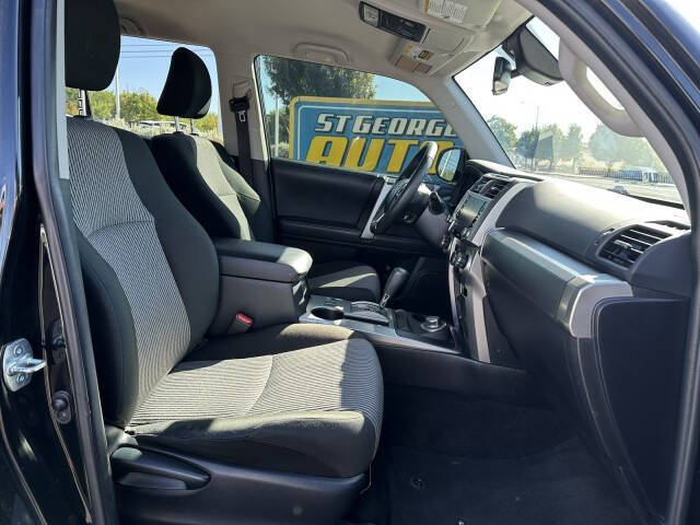 2022 Toyota 4Runner SR5