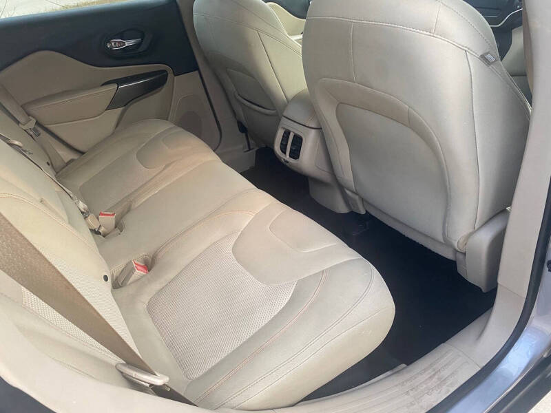 2019 Jeep Cherokee Altitude