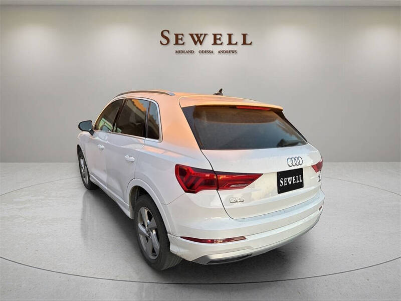 2019 Audi Q3 quattro Premium 45 TFSI