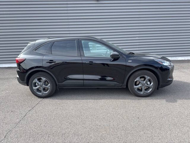 2025 Ford Escape Hybrid ST-Line