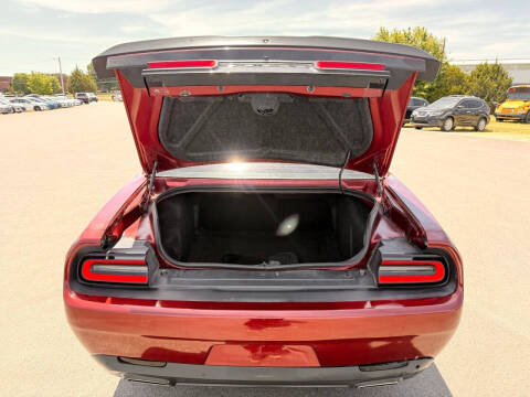 2019 Dodge Challenger SXT