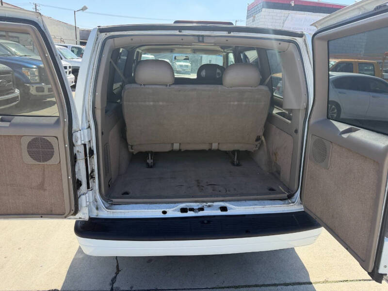 2000 GMC Safari SL
