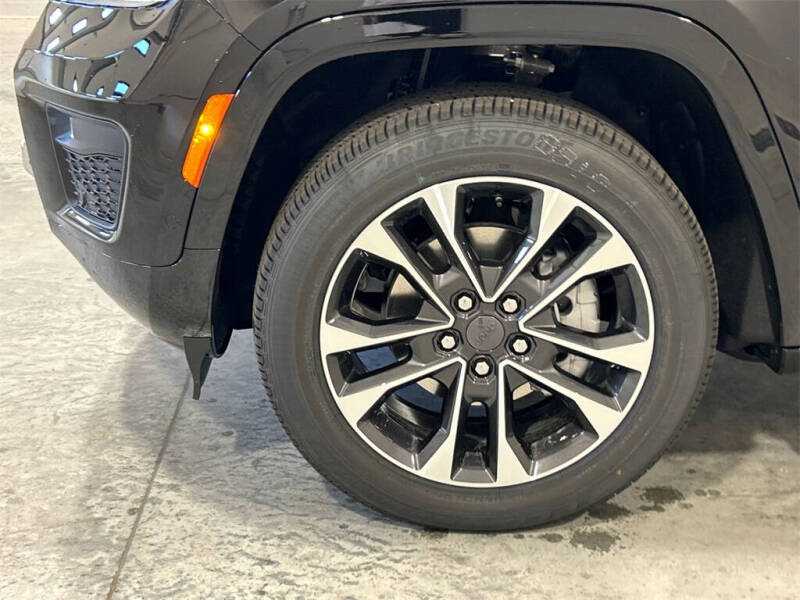 2025 Jeep Grand Cherokee Overland