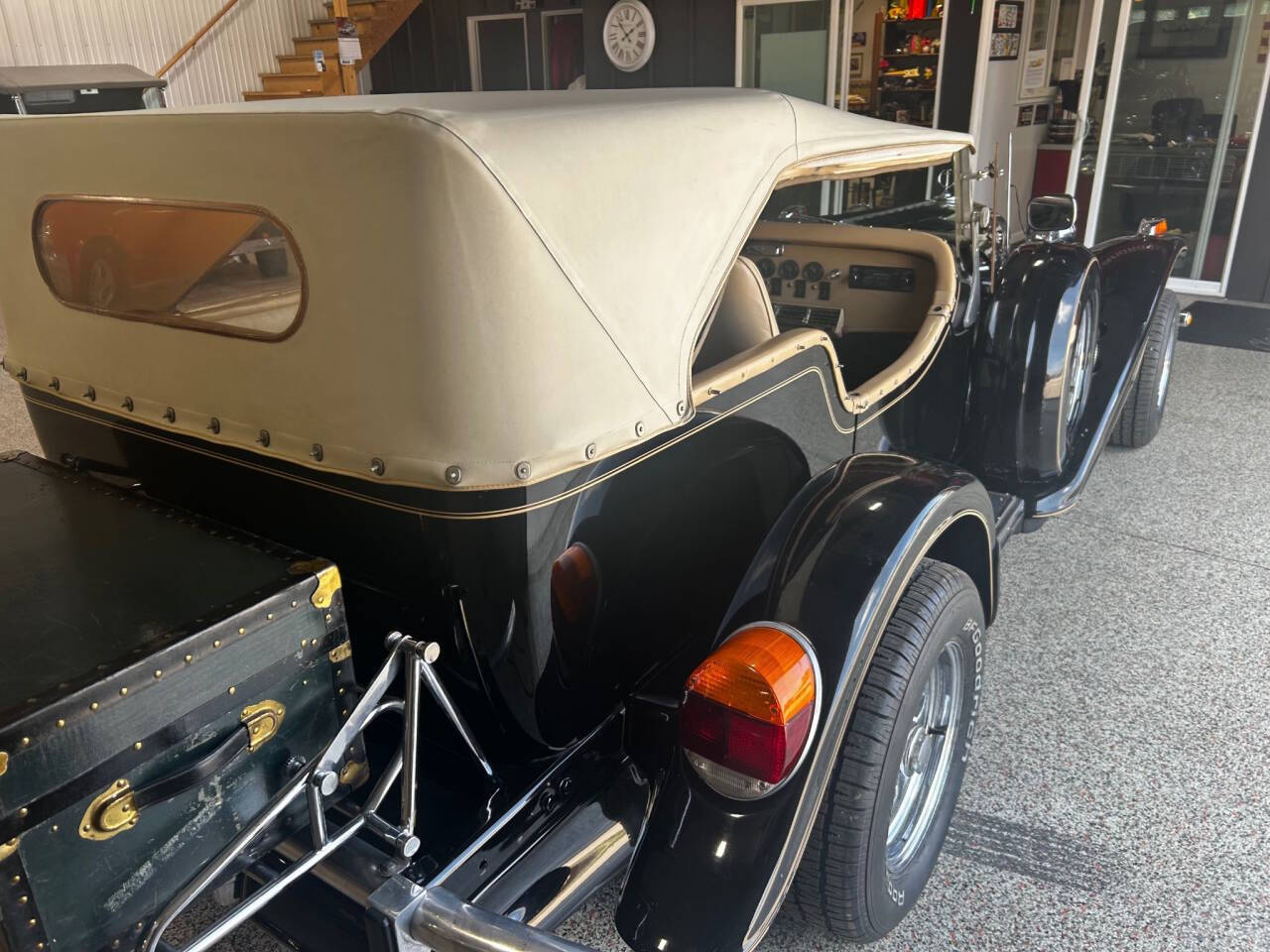 1976 Excalibur SSK 19