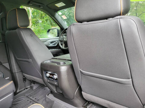 2023 GMC Yukon XL AT4