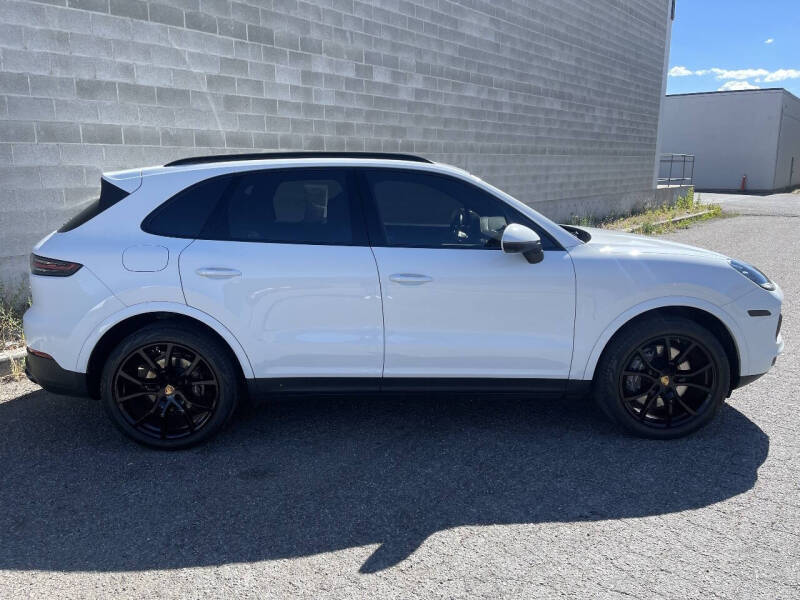 2022 Porsche Cayenne