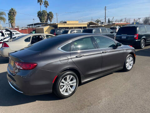 2015 Chrysler 200 Limited