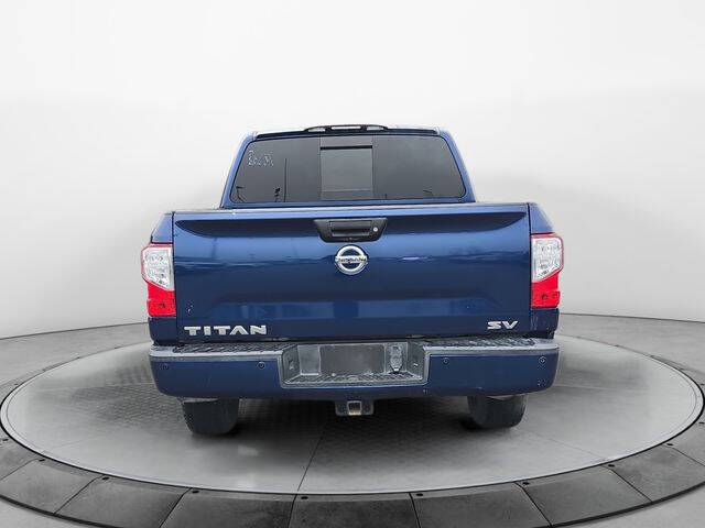 2018 Nissan Titan SV