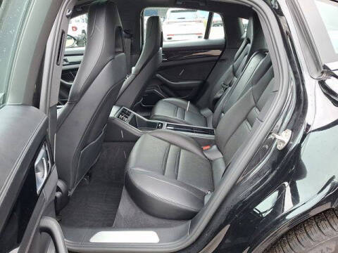 2019 Porsche Panamera 4