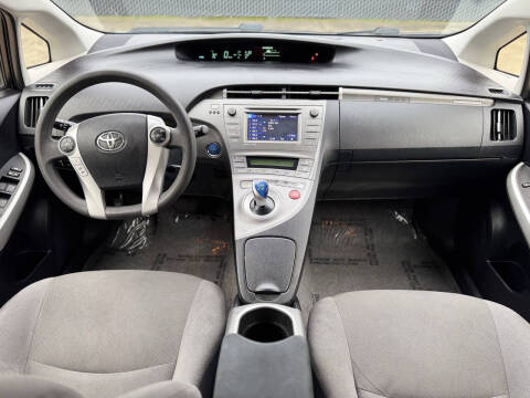 2012 Toyota Prius Plug-in Hybrid