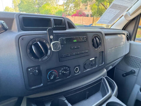 2010 Ford E-Series E-250