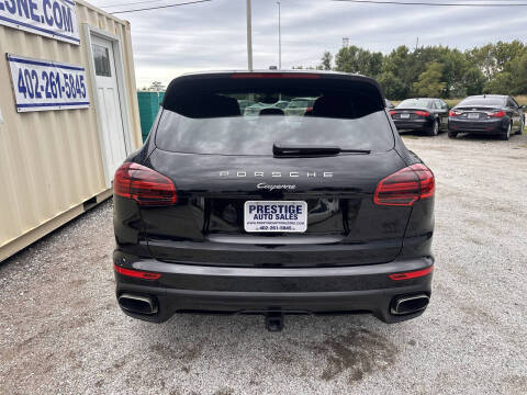 2017 Porsche Cayenne Platinum Edition