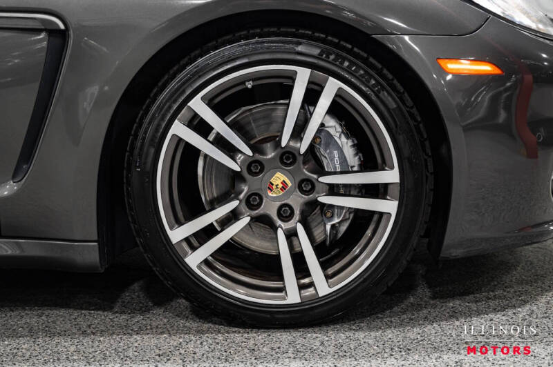 2016 Porsche Panamera 4 Edition