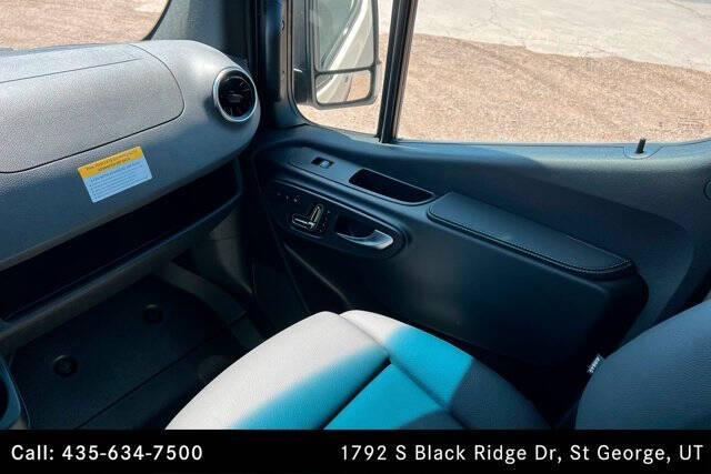 2025 Mercedes-Benz Sprinter