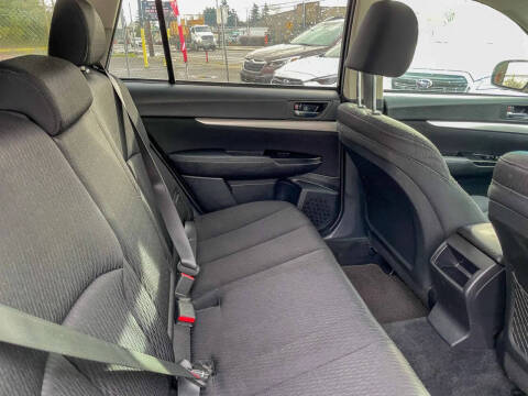 2010 Subaru Outback 2.5i Premium