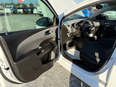 2017 Chevrolet Sonic LT Auto