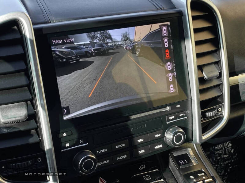2017 Porsche Cayenne Turbo