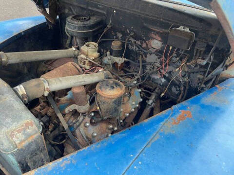 1948 Ford Super Deluxe