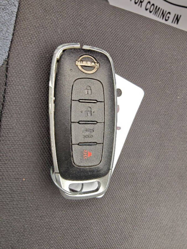 2023 Nissan Versa SV