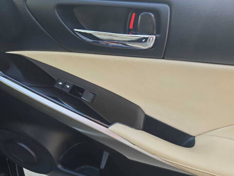 2016 Lexus IS 300