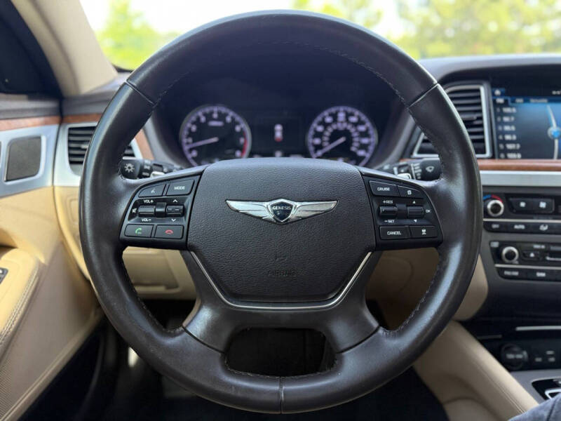 2017 Genesis G80